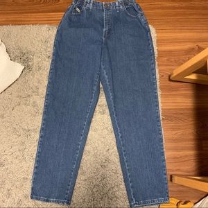 straight leg jeans